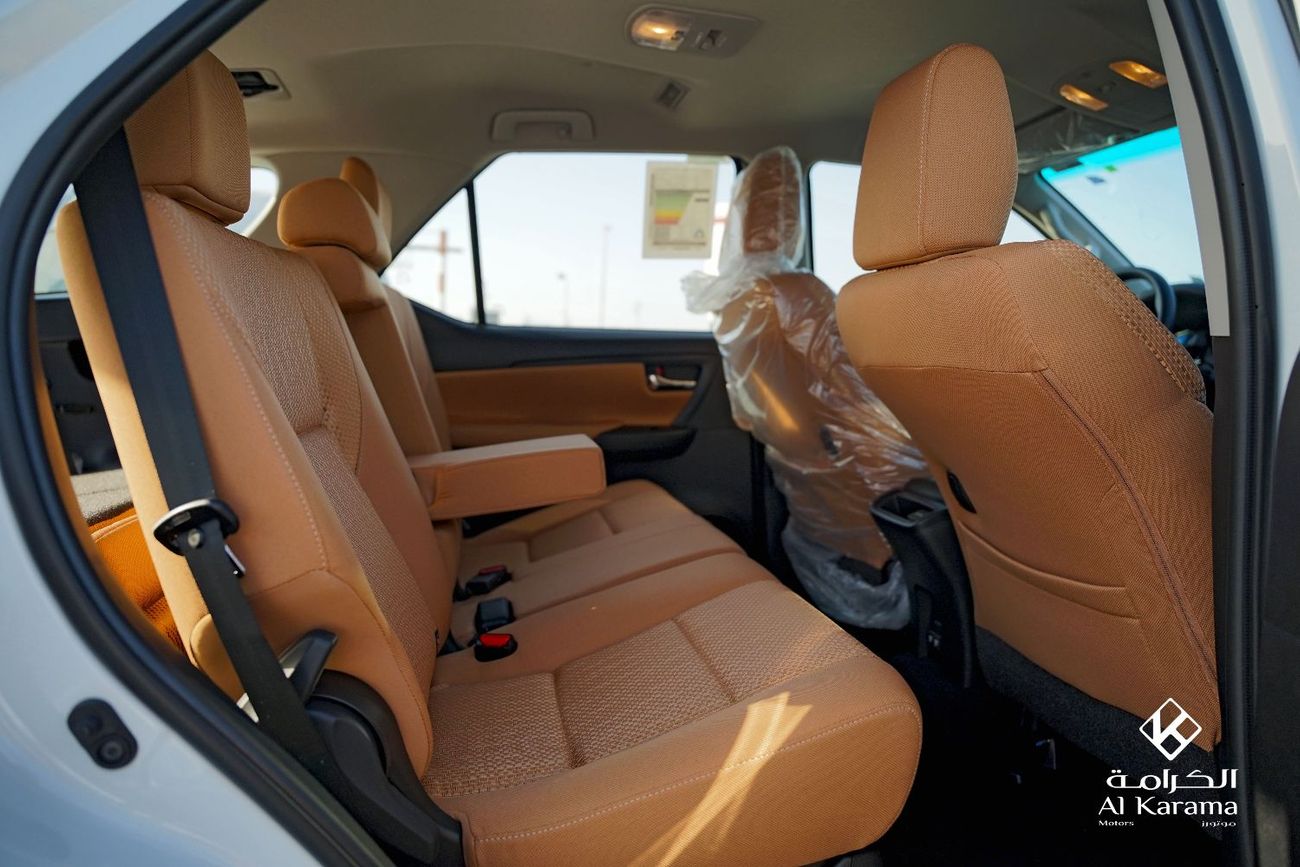 تويوتا فورتونر GX 2.4L Automatic 4WD DIESEL Engine | 17' Alloy Wheels | Rear Camera | GCC Specs