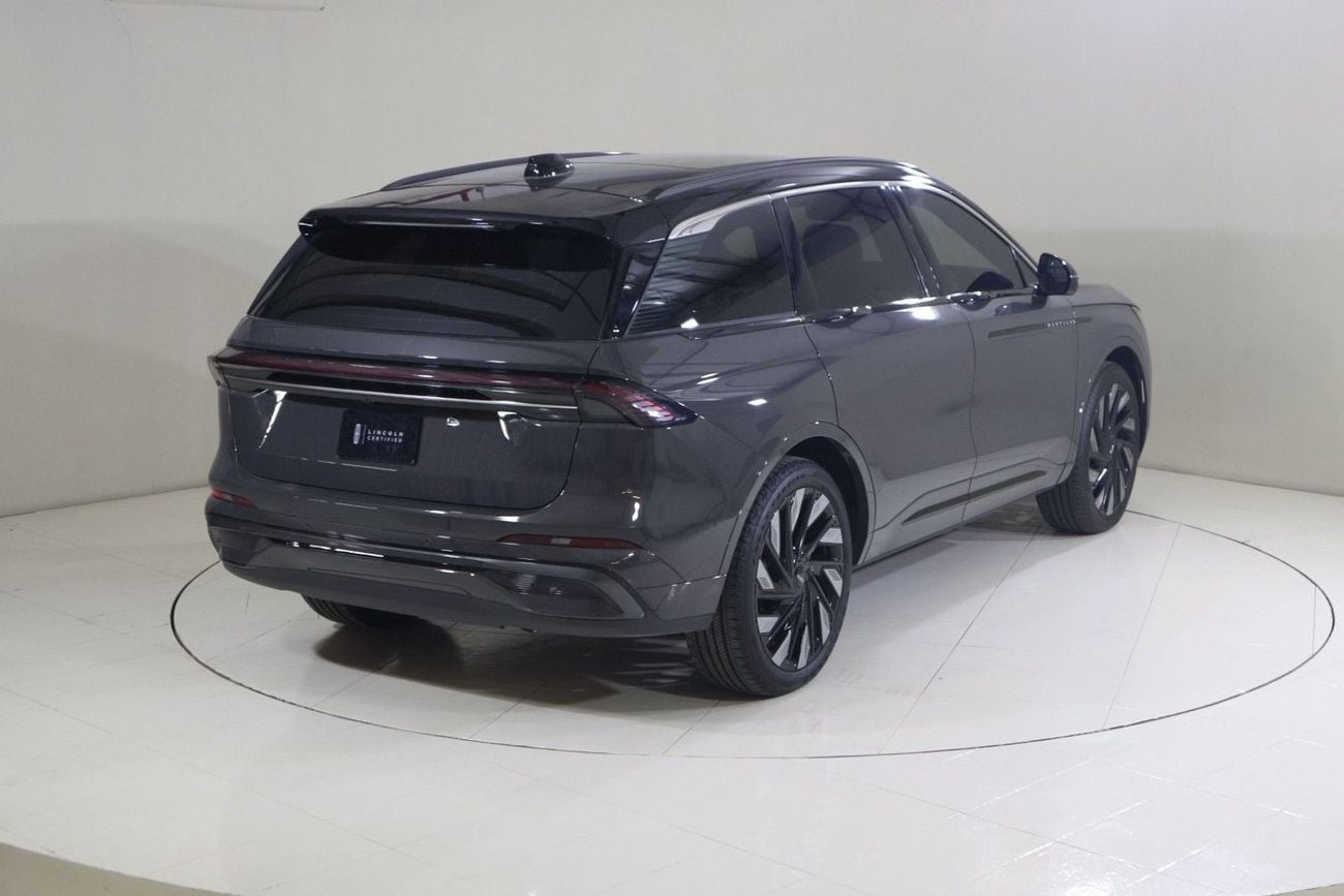 Lincoln Nautilus PRESIDENTIAL NAU925H FHEV / AL TAYER MOTORS /AL QOUZ SHOWROOM