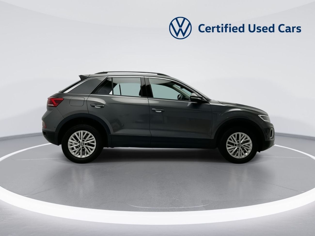 Volkswagen T-ROC T - Roc Life 1.4L (Ref#67125) / WAS 79,900 - NOW 76,900