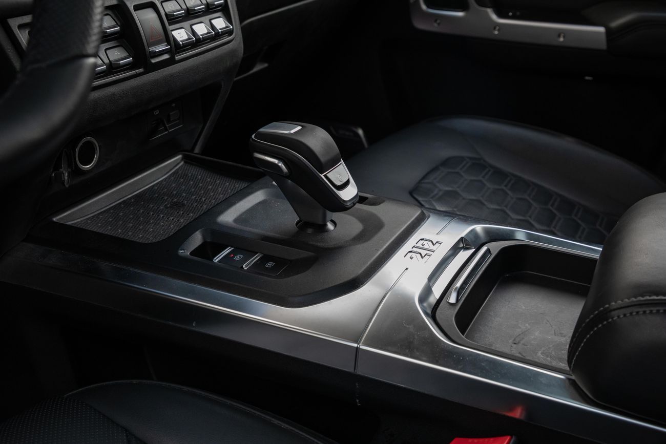 212 Motors T01 2,253 P.M |  T01 Adventurer | 0% Downpayment | Perfect Condition!