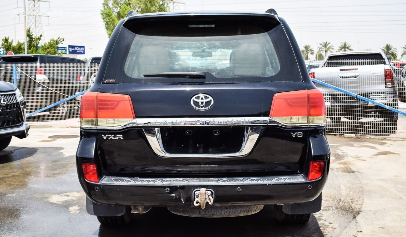 Toyota Land Cruiser VXR V8 Facelifted fully upgraded interior and exterior design export only