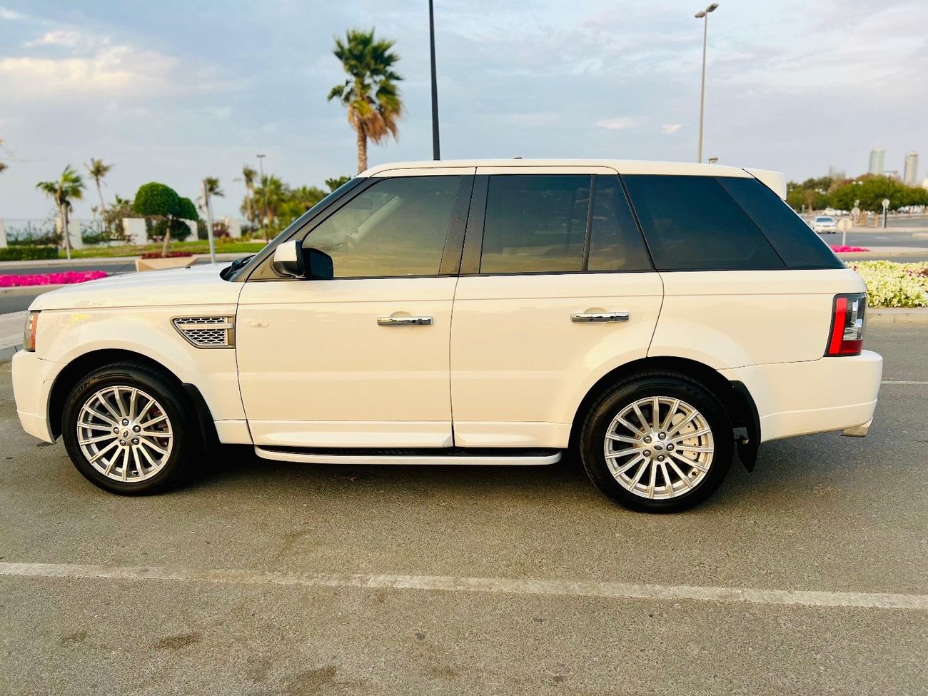 لاند روفر رينج روفر سبورت Range Rover Sport