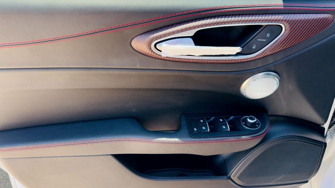 Alfa Romeo Giulia SuperSport (510 HP) | 1 of 275 | Brand New | 2025 | GCC Specs | Gargash Warranty and Service
