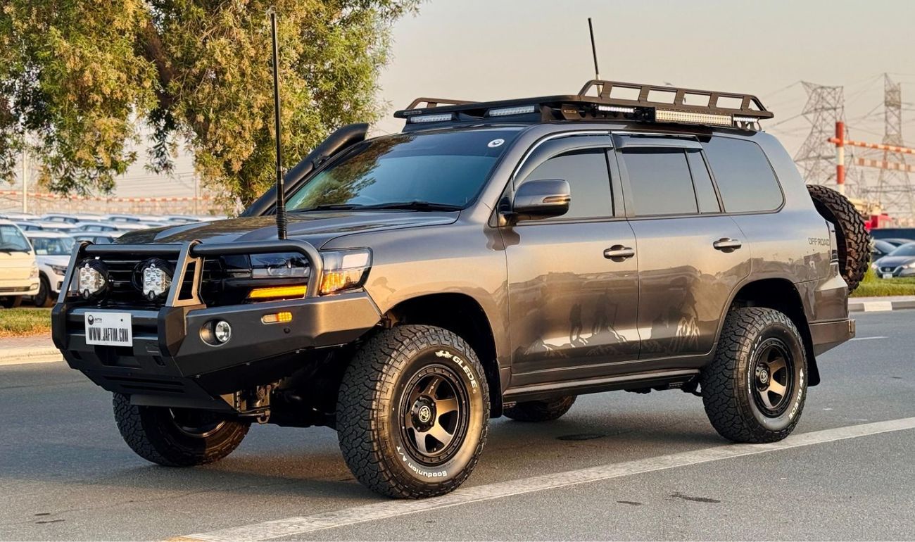 تويوتا لاند كروزر HEAVY OFF-ROAD MODIFIED | 4.5L DIESEL | RHD | AUTOMATIC | BULL BAR + RHINO RACK + SNORKEL