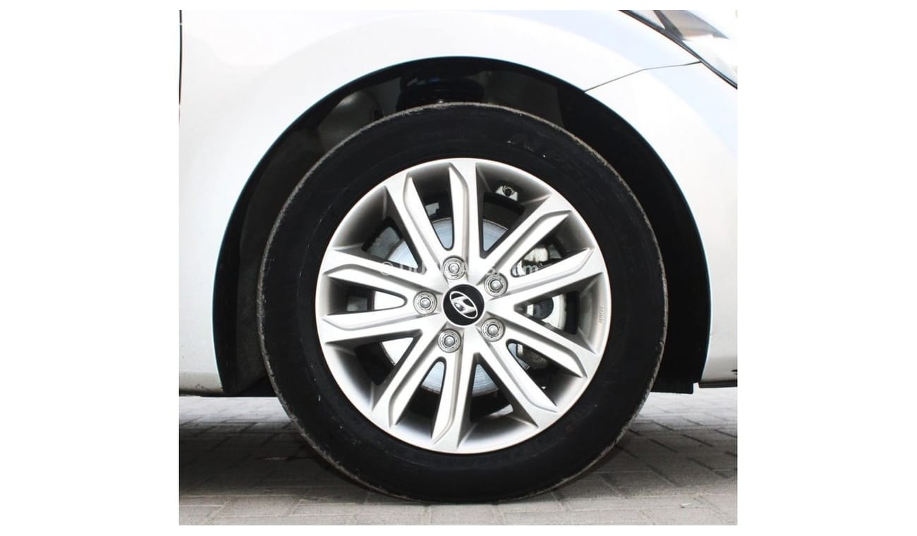 هيونداي افانتي هيونداي افانتي 2016 وارد كوريا بحالة ممتازة