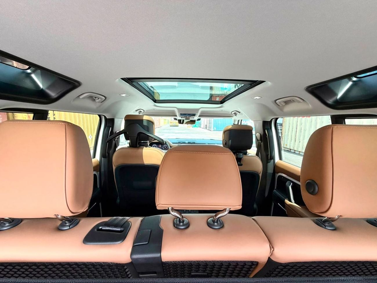 Land Rover Defender 110 X-DYNAMIC HSE P400