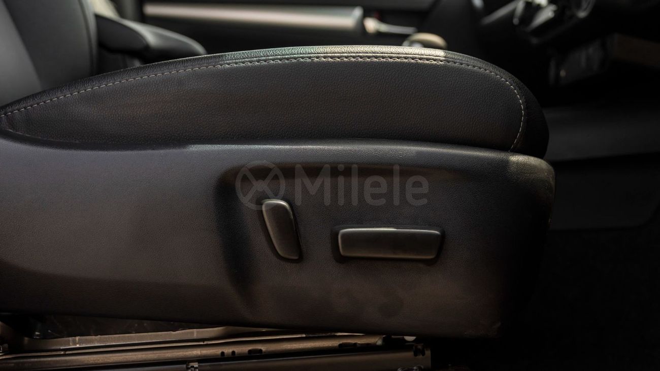 تويوتا هيلوكس (RHD) TOYOTA HILUX DC | EXPORT ONLY