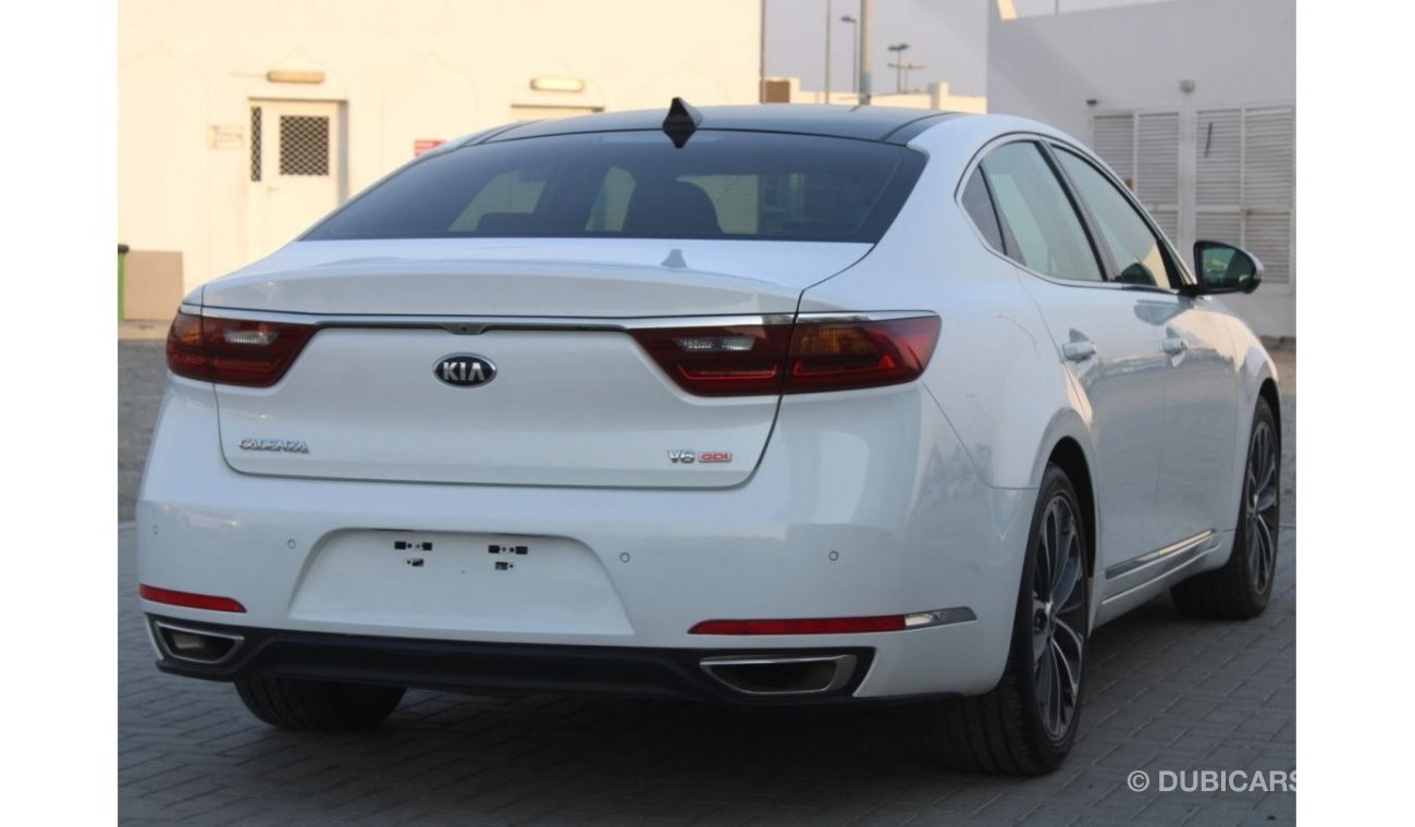 Kia Cadenza KIA CADENZA 2018 WHITE GCC FULL OPTION  EXCELLENT CONDITION WITHOUT ACCIDENT