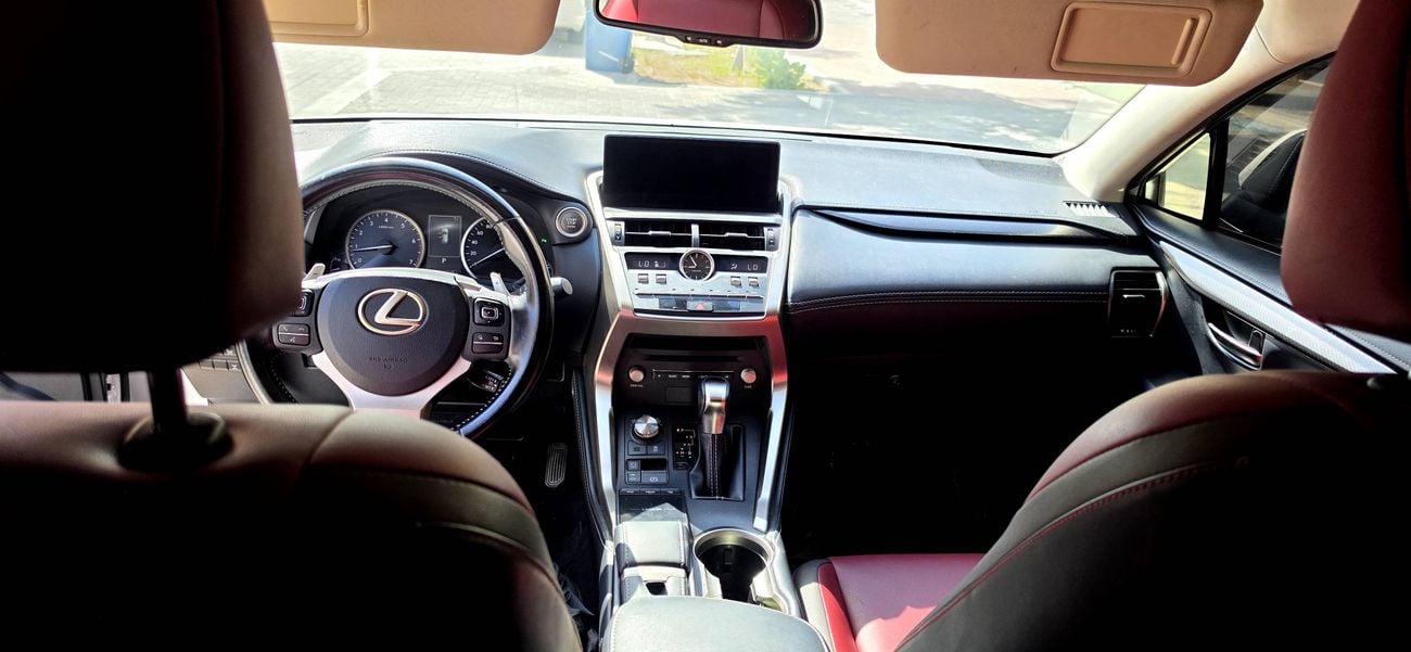 لكزس NX 300 PREMIER