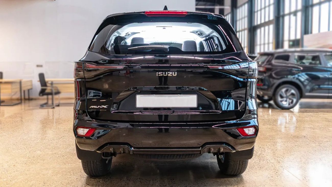 إيسوزو MU X ISUZU/MU-X/MUX02 1.9L 4X4 AT RBD Full Option 7STR