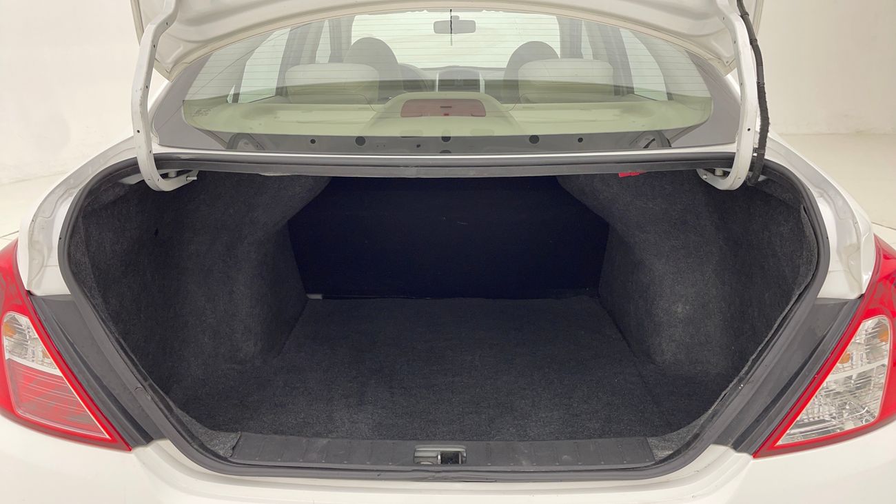 نيسان صني SV 1.5 | بدون دفعة مقدمة | اختبار القيادة في المنزل