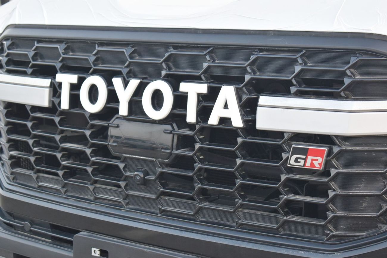 Toyota Land Cruiser GR-S 3.3L