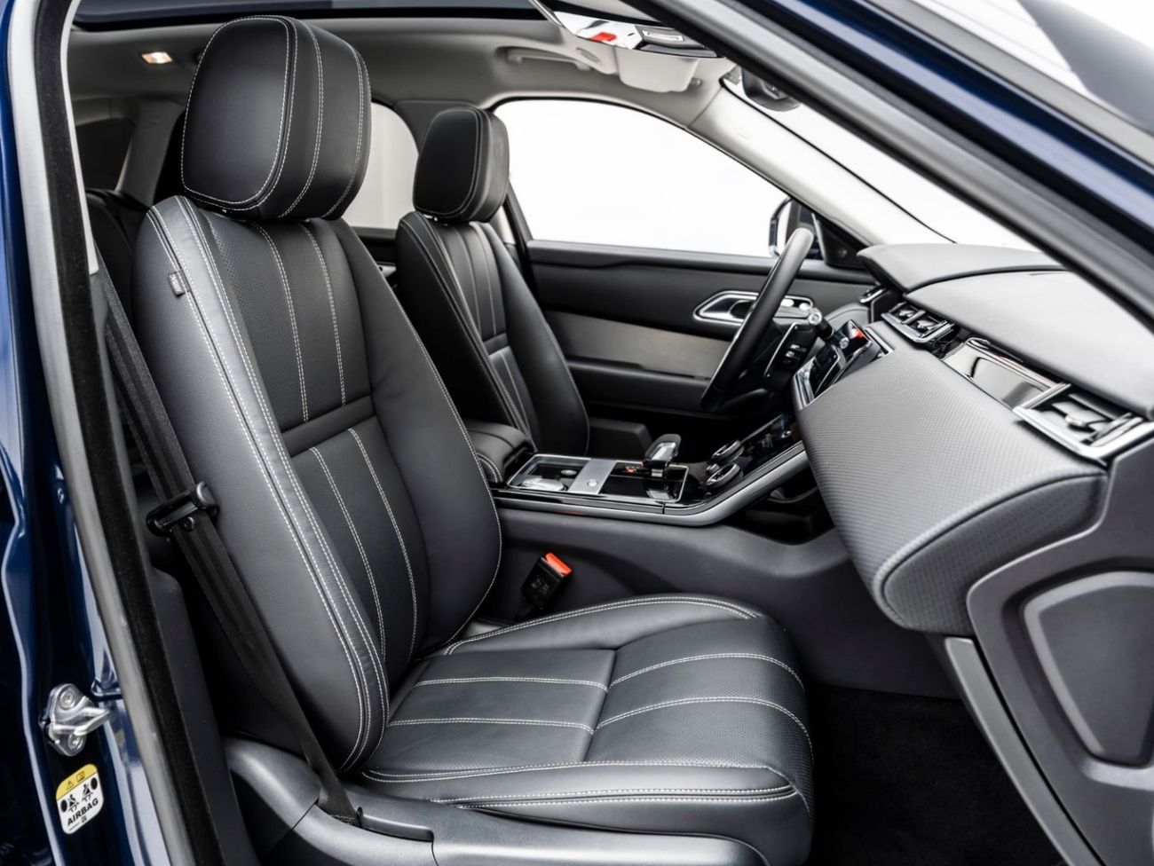 لاند روفر رينج روفر فيلار P250 2.0L (250 HP) 2021 Range Rover Velar P250 S,  Al Tayer Warranty + Service Contract, Low KMs, GC