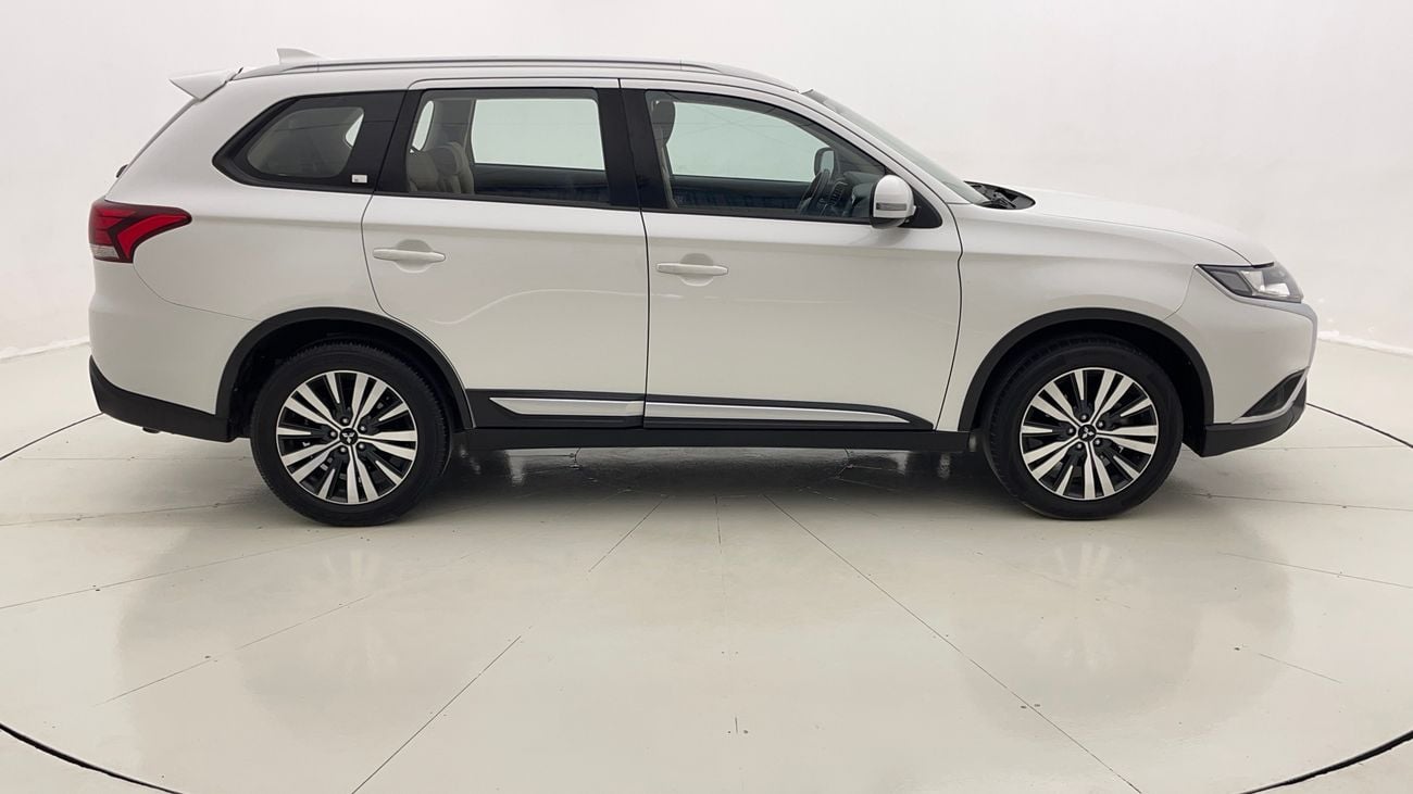 Mitsubishi Outlander GLX MID LINE 2.4 | Zero Down Payment | Home Test Drive