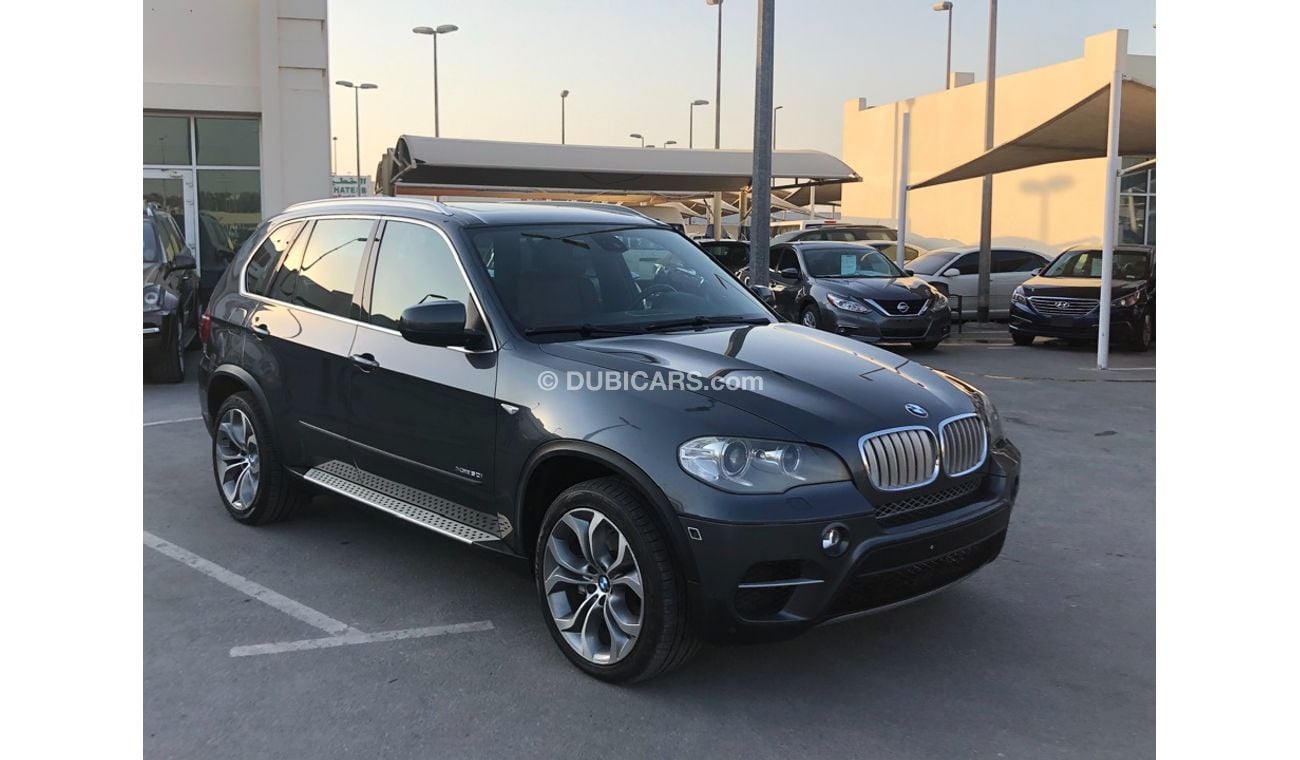BMW X5 BMW X5 MODEL 2011 GCC CAR  PERFECT CONDITION FULL OPTION LOW MILEAGE