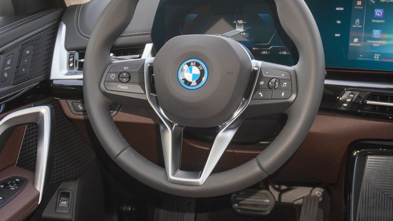 بي أم دبليو iX1 EDrive 25L