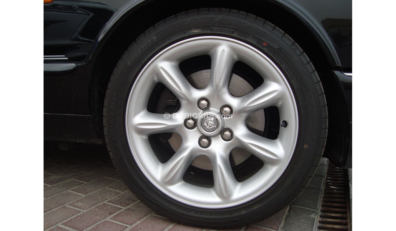 Jaguar XJR SUPER CHAGER