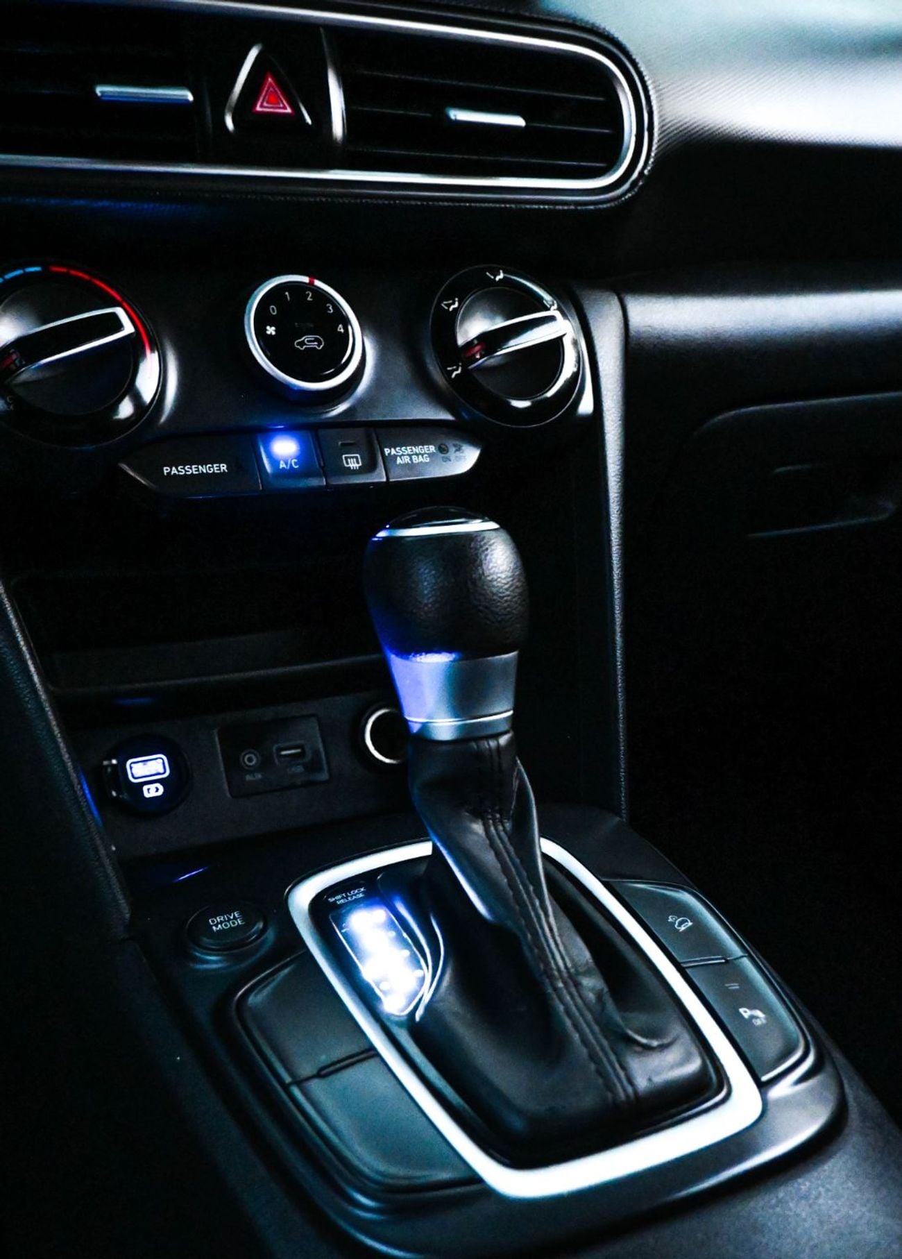 Hyundai Kona Hyundai Kona, GCC specs, 2020 mid-option GLS 2.0L, in excellent condition