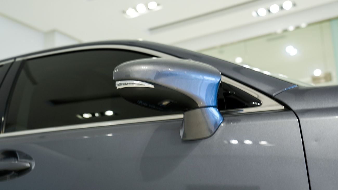 Lexus ES250 Premier 2.5L