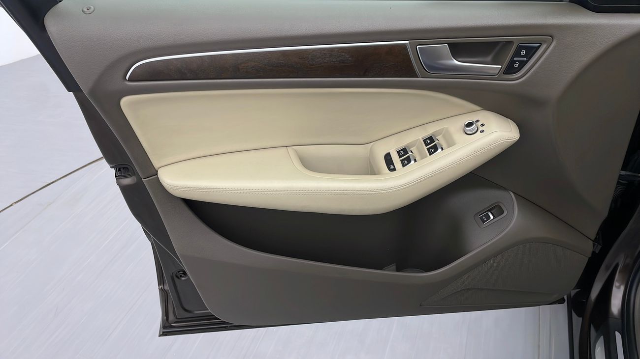 Audi Q5 40 TFSI S LINE 2 | Under Warranty | Inspected on 150+ parameters