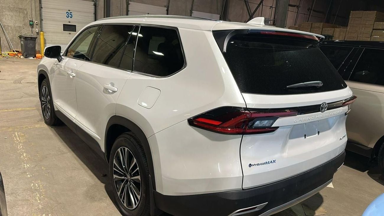 Toyota Grand Highlander PLATINUM HYBRID MAX