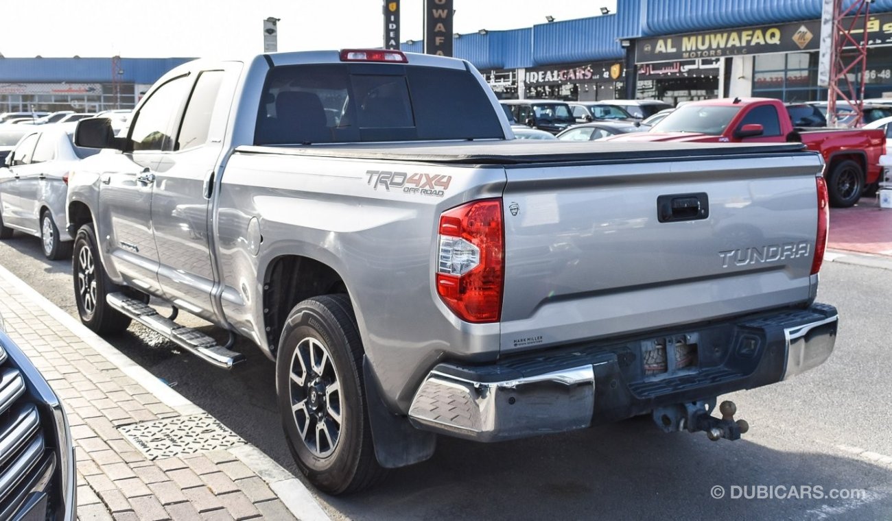 Toyota Tundra Limited 5.7L V8