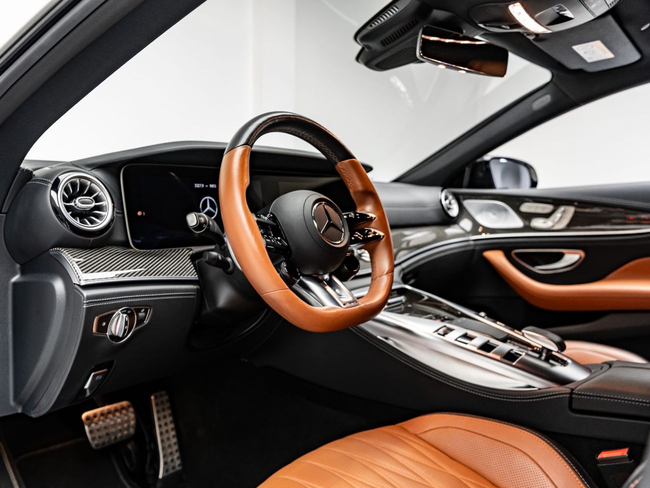 مرسيدس بنز ايه ام جي جي تي 53 2022 Mercedes GT 53 AMG, 3.0 TC I6, AWD, 429bhp, 9 Speed Automatic