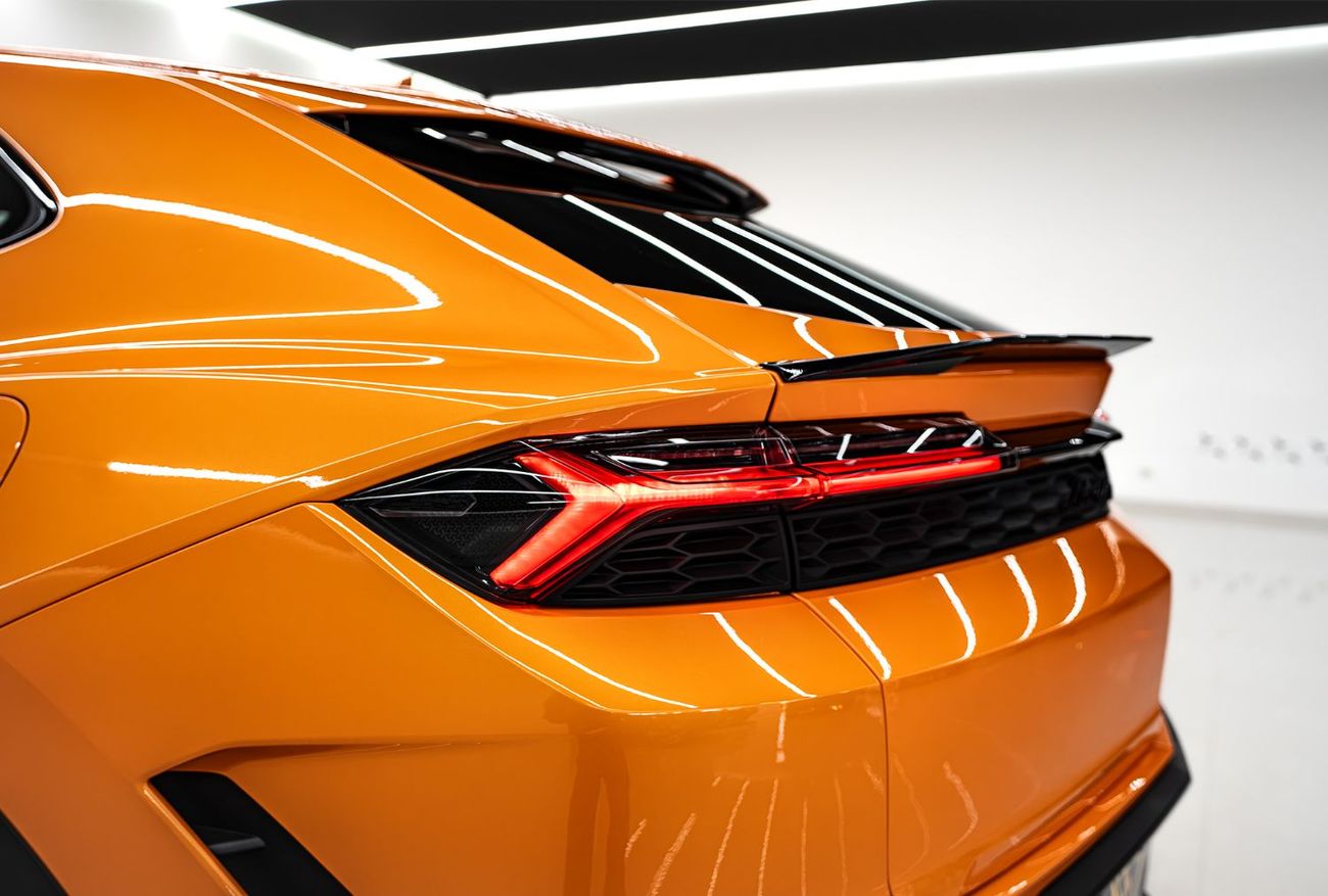 لامبورغيني اوروس محرك لامبورجيني أوروس 4.0 لتر V8 بشاحن توربيني مزدوج + محركات إلكترونية