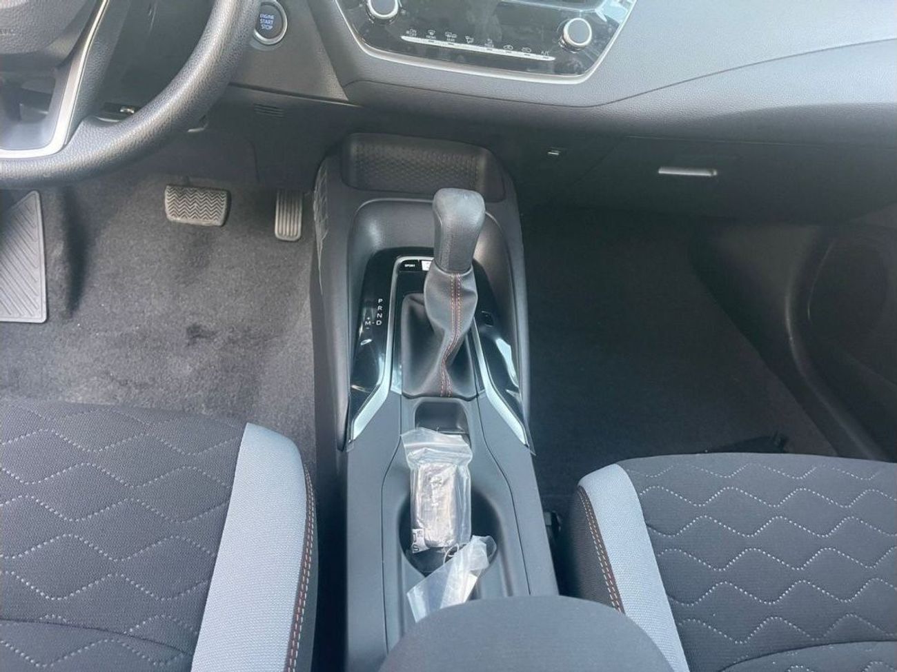 تويوتا كورولا 2023 Toyota Corolla 1200cc Camera Sunroof Push Button Automatic Zero KM