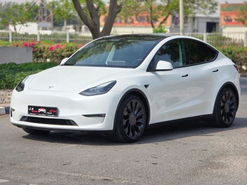 Tesla Model Y Performance (AWD) DUAL MOTOR 4WD 2024 GCC SINGLE OWNER WITH TESLA WARRANTY IN MINT CONDITION
