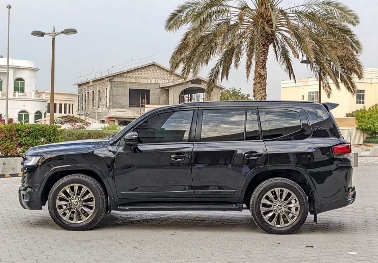 Toyota Land Cruiser GXR Toyota landcruise 2009 Model Facelifted 2025 GXR 4.0L V6 petrol Engine Colour Black push start Trans