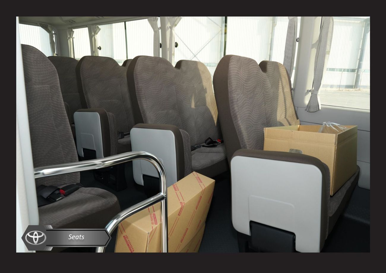 Toyota Coaster TOYOTA COASTER 4.0L 28-STR MID M/T DSL