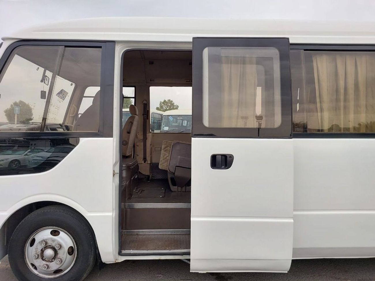 ميتسوبيشي روزا MITSUBISHI ROSA BUS RHD 1999 MODEL 4.9 L DIESEL AUTOMATIC(PM00088)