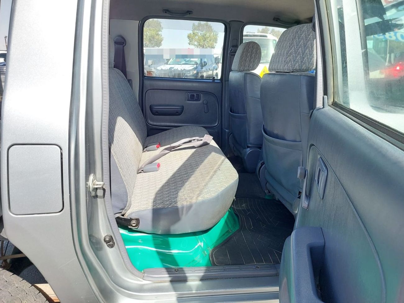 تويوتا هيلوكس TOYOTA HILUX PICKUP RHD 2003 MODEL 3.0 L DIESEL MANUAL(PM28598)