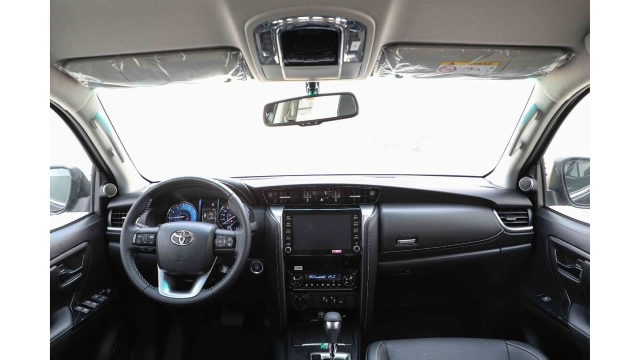 Toyota Fortuner 2024 Toyota Fortuner 4.0 4x4 HI - Platinum White Pearl inside Black | Export Only