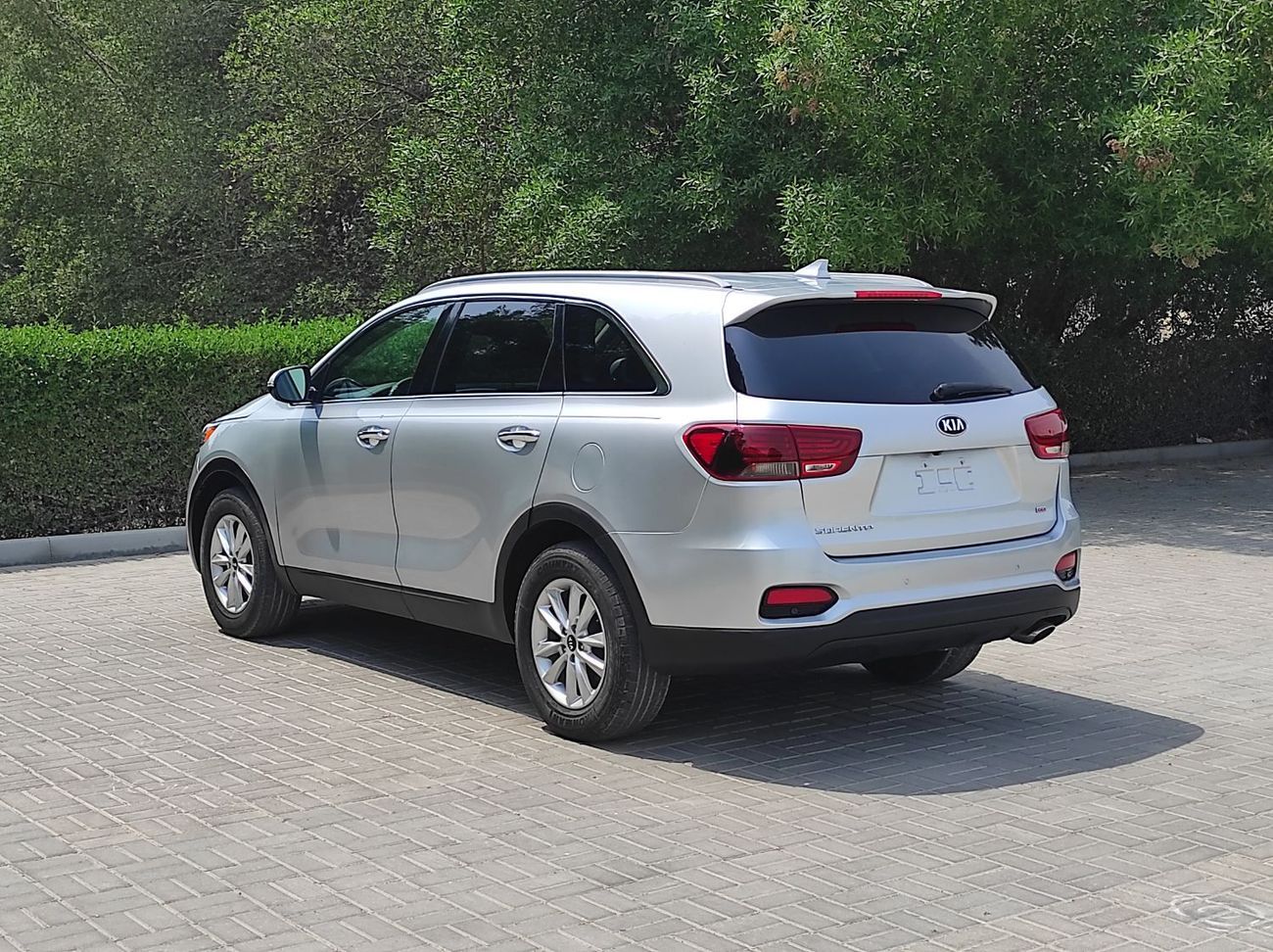 Kia Sorento Top 2.4L FWD Kia Sorrento 2019 V4 2.4L 7 seater Clean