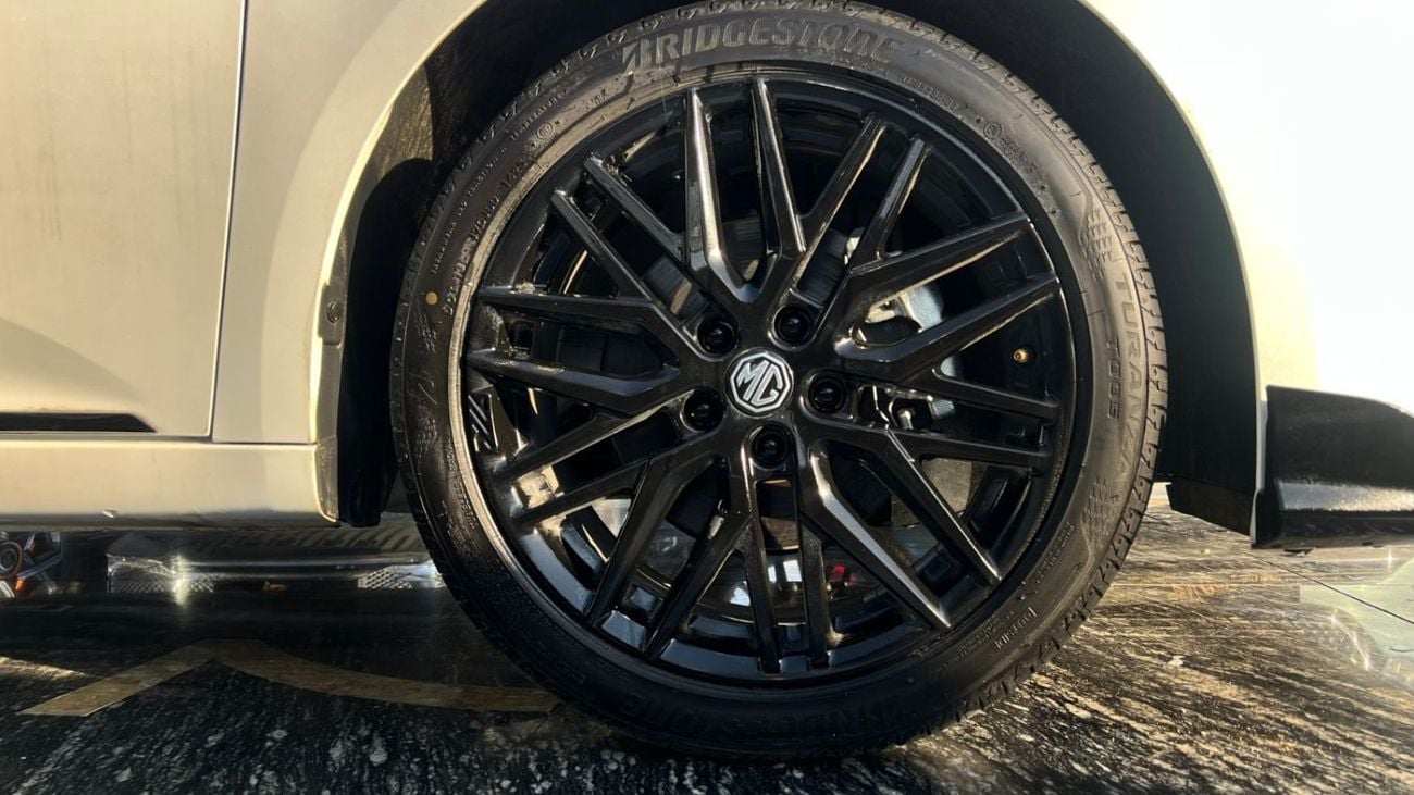 MG 6 MG 6 X-LINE TROPHY 1.5 TURBO 181HP 2025