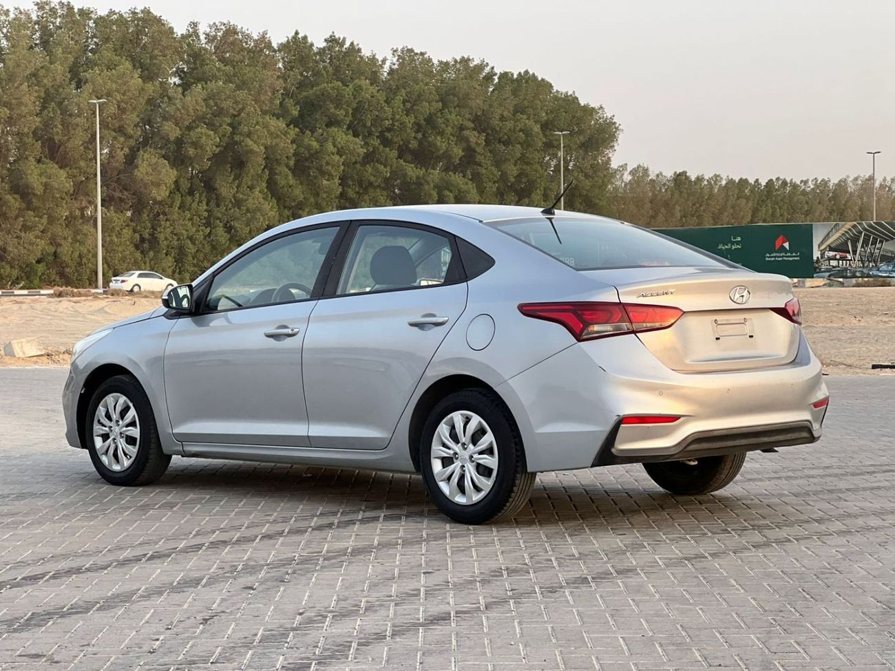 Hyundai Accent GL 1.6L (138 HP) Sedan