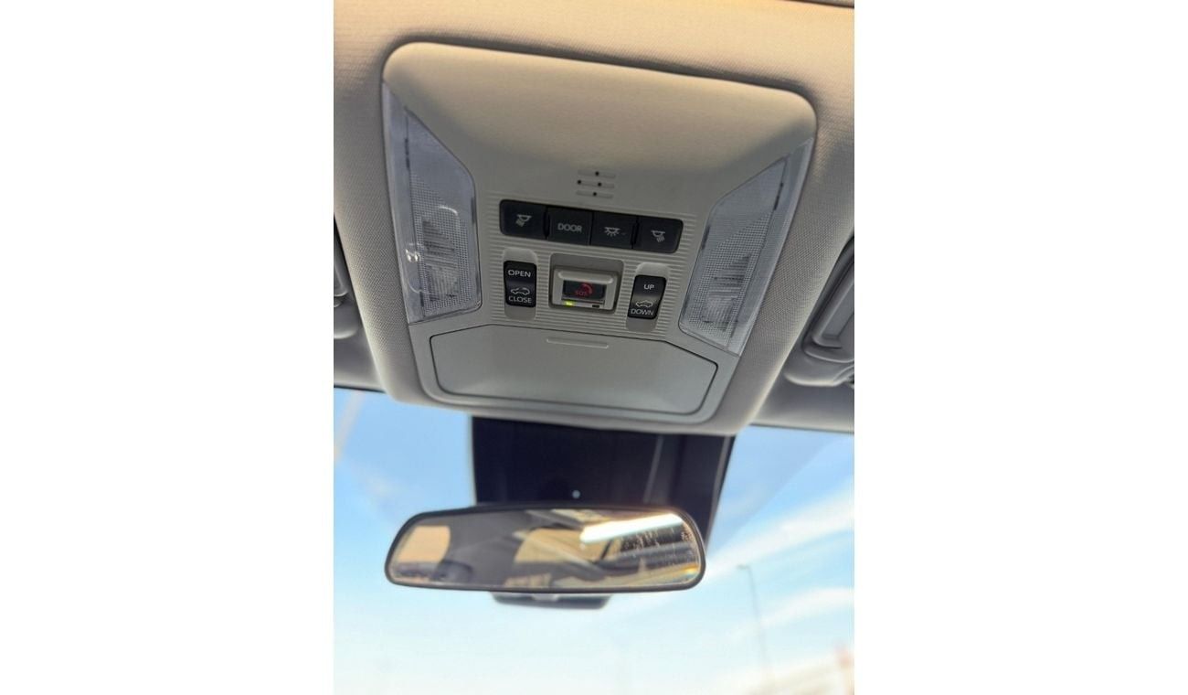 Toyota RAV4 Hybrid XLE 2.5L premium,Sunroof,limited Rims