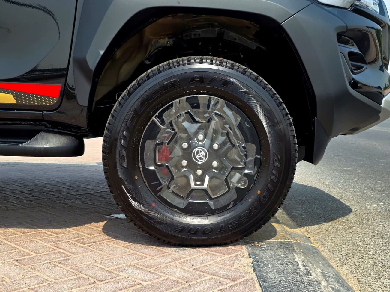 Toyota Hilux GR Sport 4.0L TOYOTA HILUX GR -S PETROL 4.0 - DIGITAL MIRROR - FULL OPTIONS - 2025 MODEL - BLACK INS