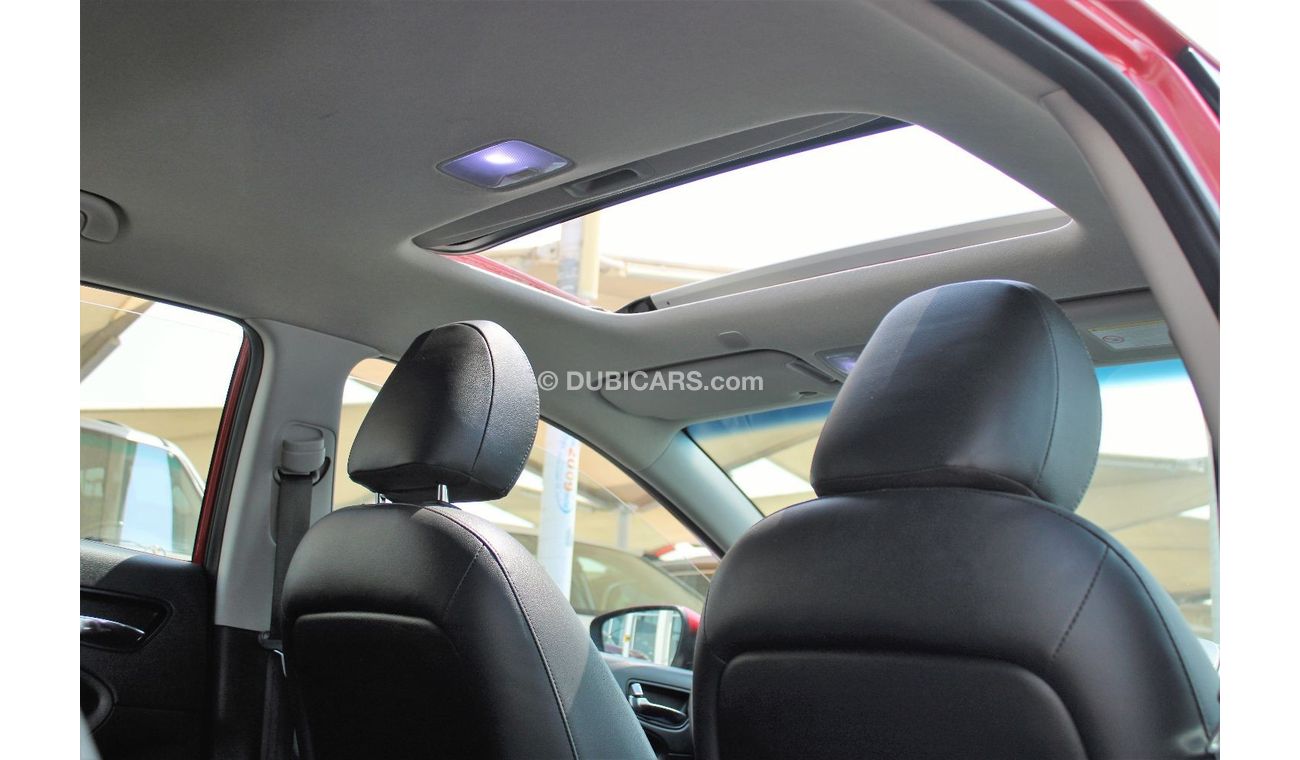 Kia Cerato LX GCC- ACCIDENT FREE - CAR IS IN PERFECT CONDITION INSIDE OUT