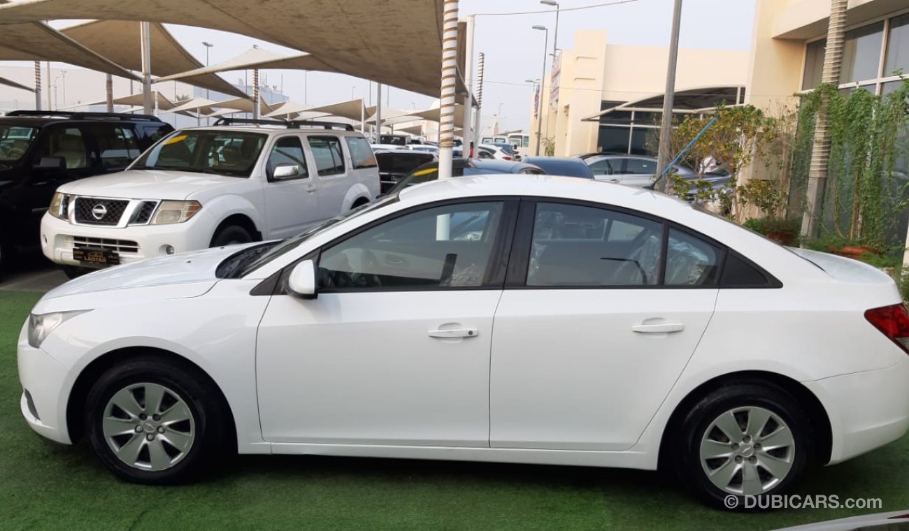 Chevrolet Cruze Car in excellent condition and in good condition