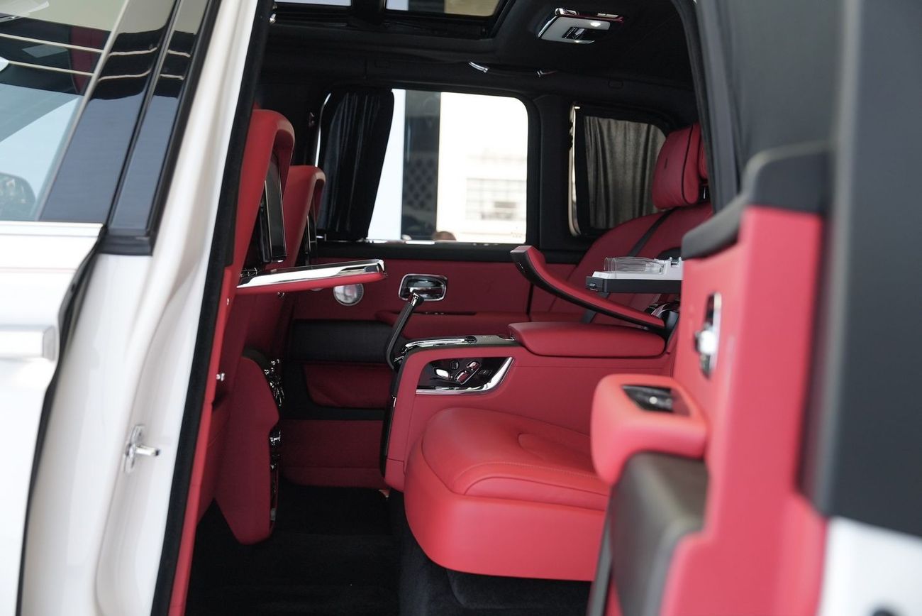 Rolls-Royce Cullinan Rolls Royce Cullinan