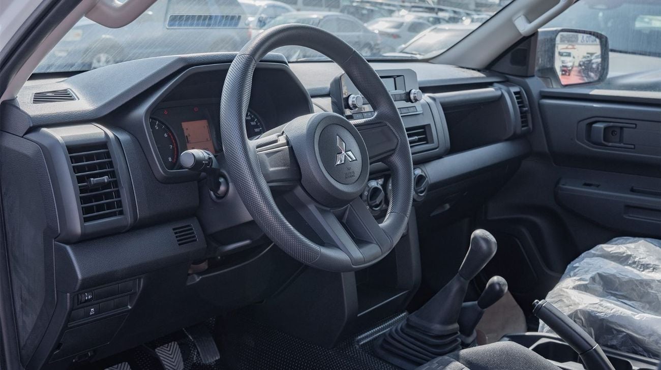 ميتسوبيشي L200 2025 Mitsubishi L200 GL 2.4L 4WD DC MT Petrol (White)