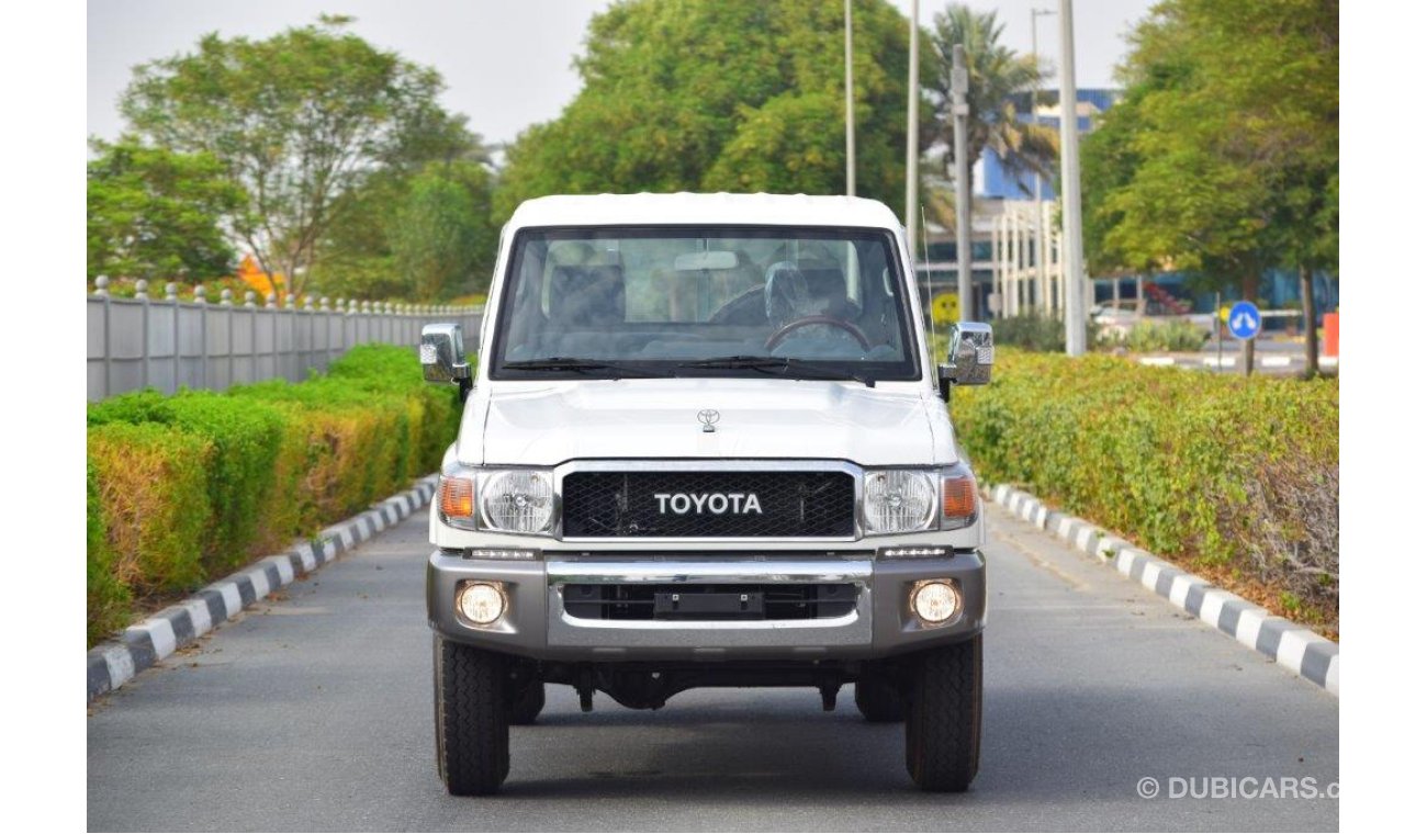 Toyota Land Cruiser Pick Up 79 SINGLE CAB  LX V6 4.0L PETROL 4WD MANUAL TRANSMISSION