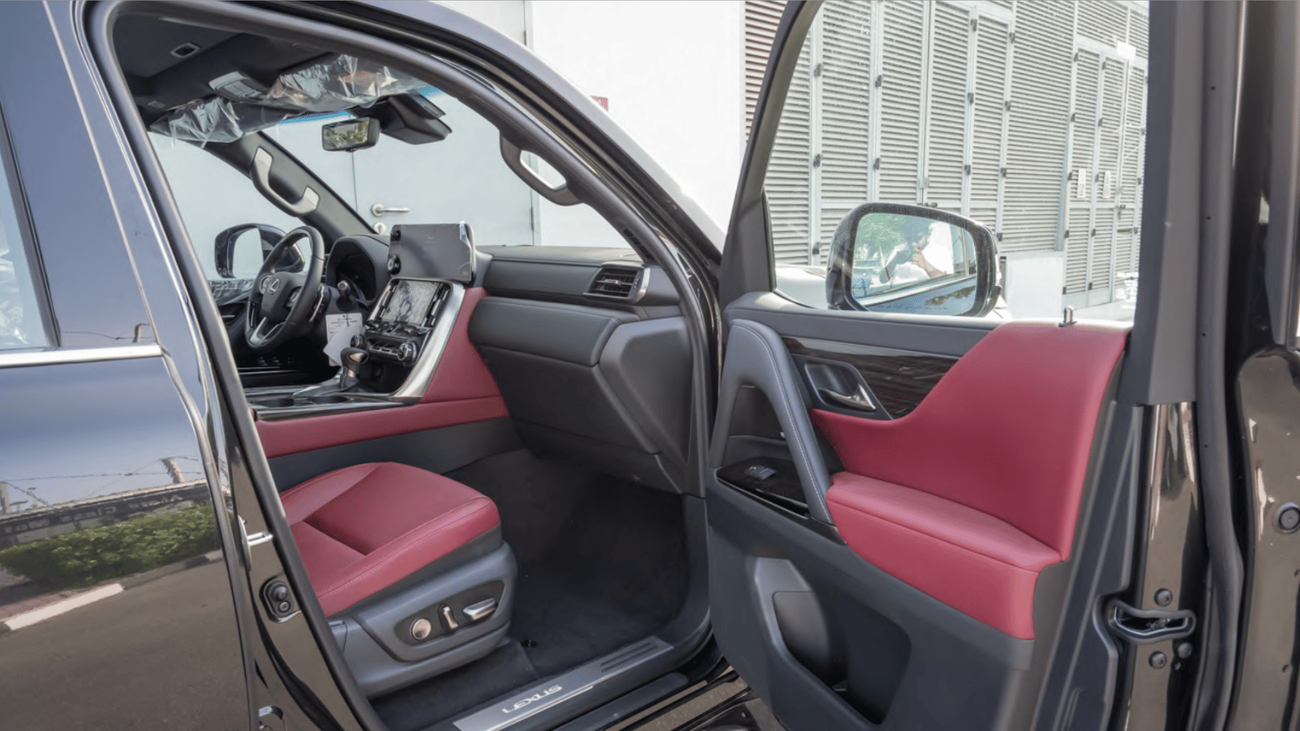 Lexus LX 500 SIGNATURE - 3.3L Dsl - 7 seats - Mark Levinson - 25 Speakers - 2026