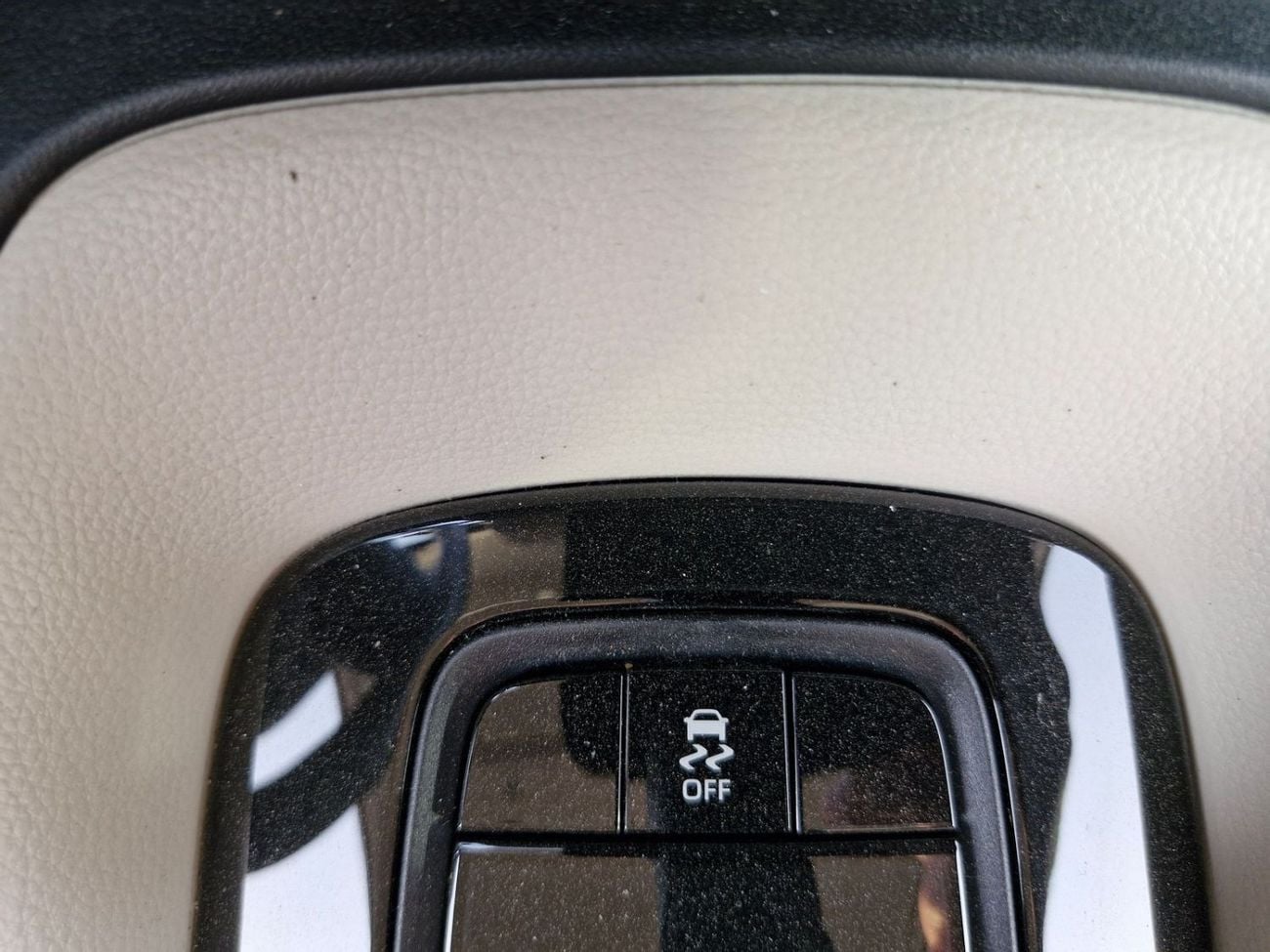 تويوتا كورولا XLI 1.6L PETROL AT XLI-E GCC BRAND NEW 0KM