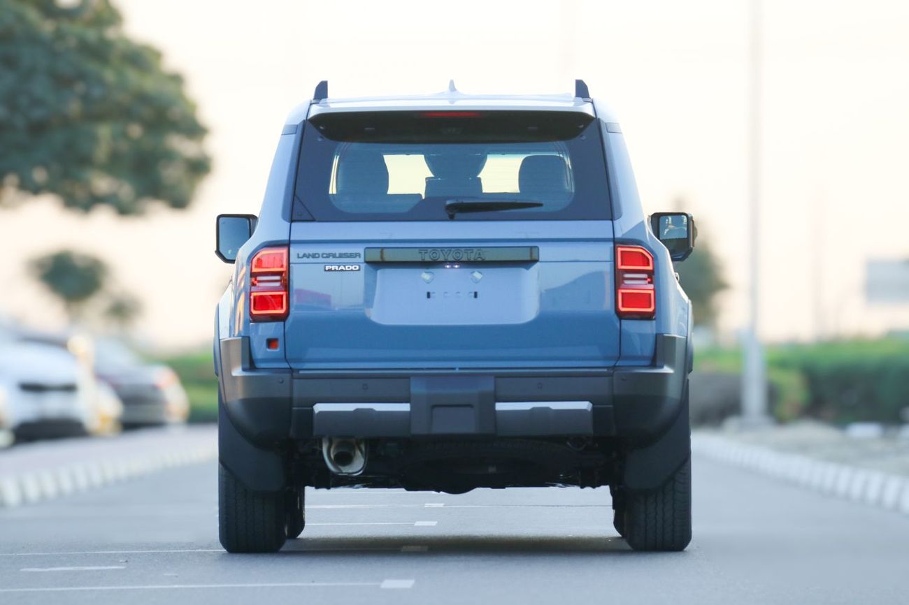 تويوتا برادو Adventure Dual Tone 2.4T