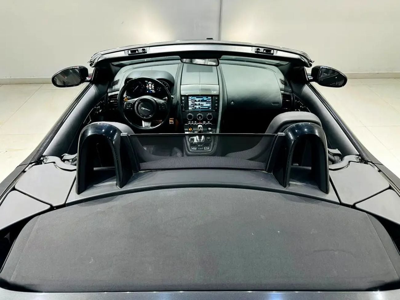 جاكوار F Type S V8 SUPERCHARGED 575HP ORIGINAL PAINT FULL SERVICE HISTORY AGENCY