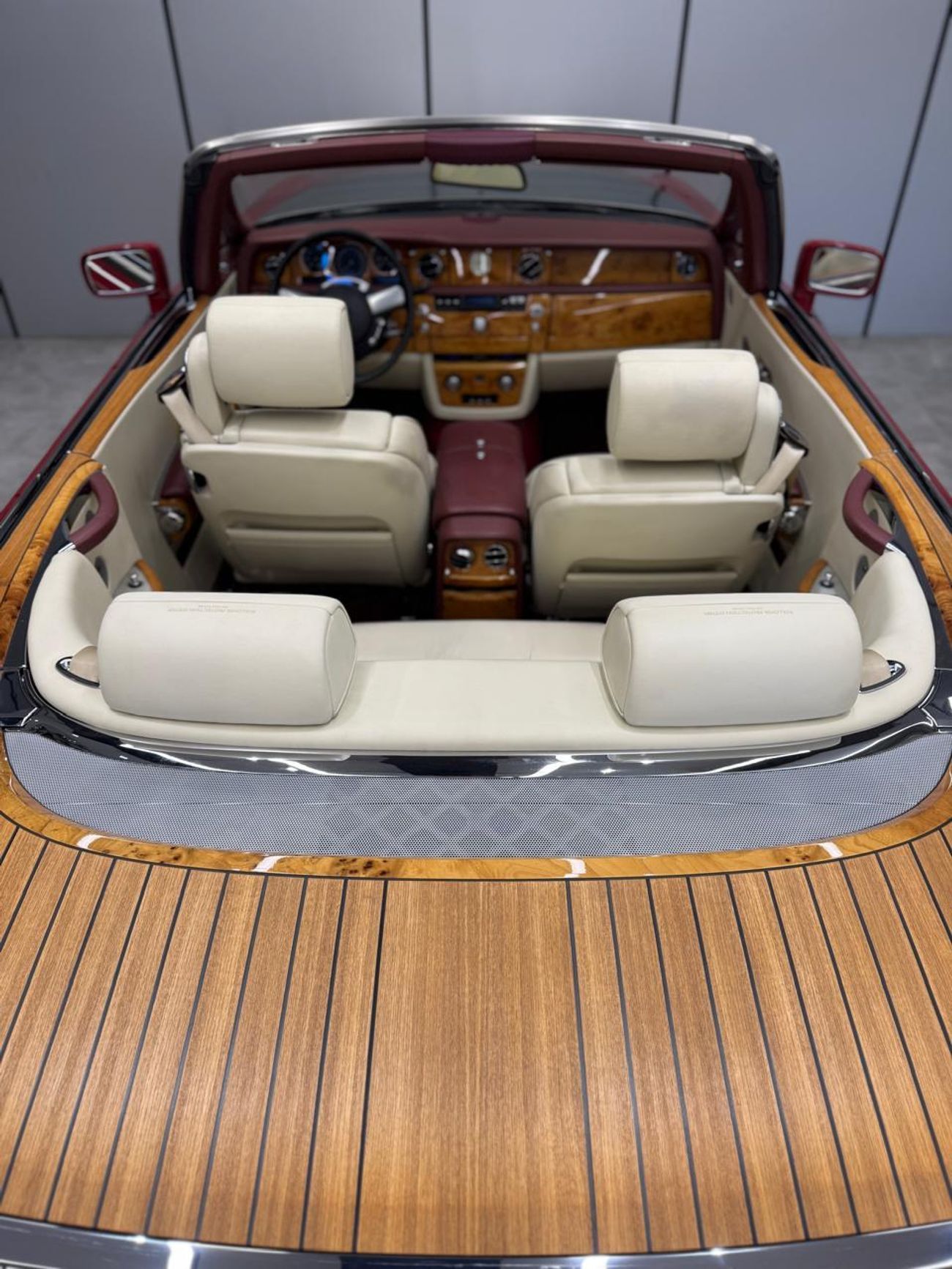 Rolls-Royce Phantom Drophead Coupé | GCC Specs | Iconic Luxury Convertible